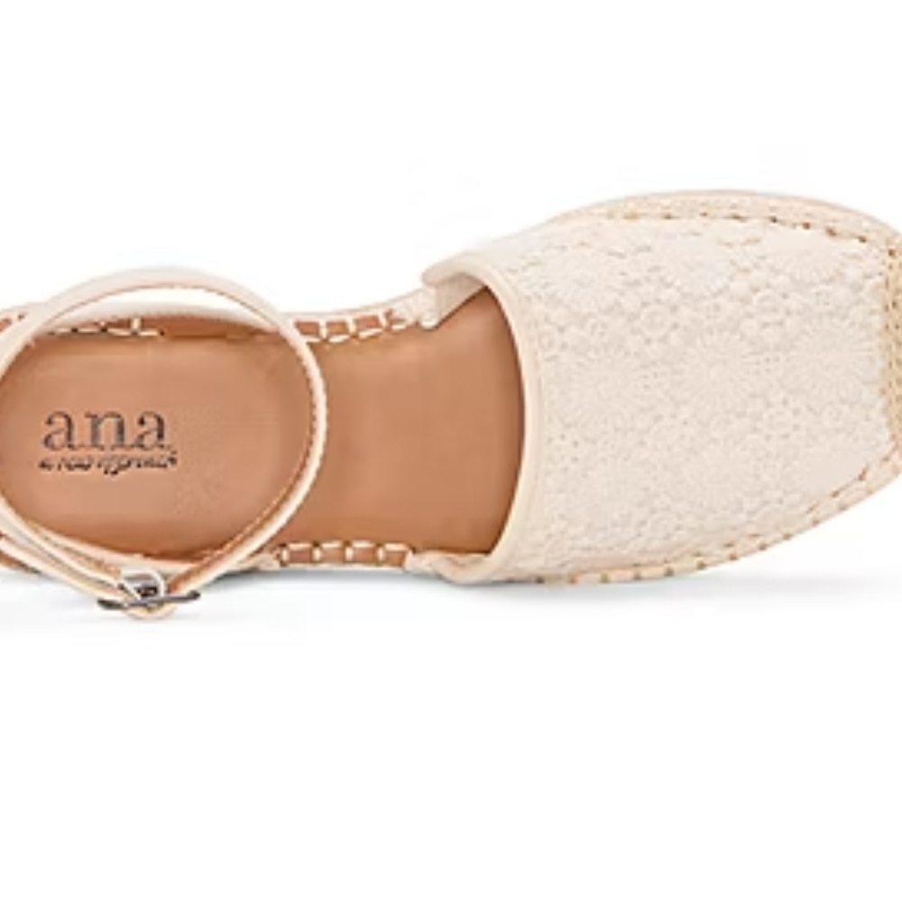 a.n.a Beige Floral Espadrille Flats. 8 - Picture 8 of 12